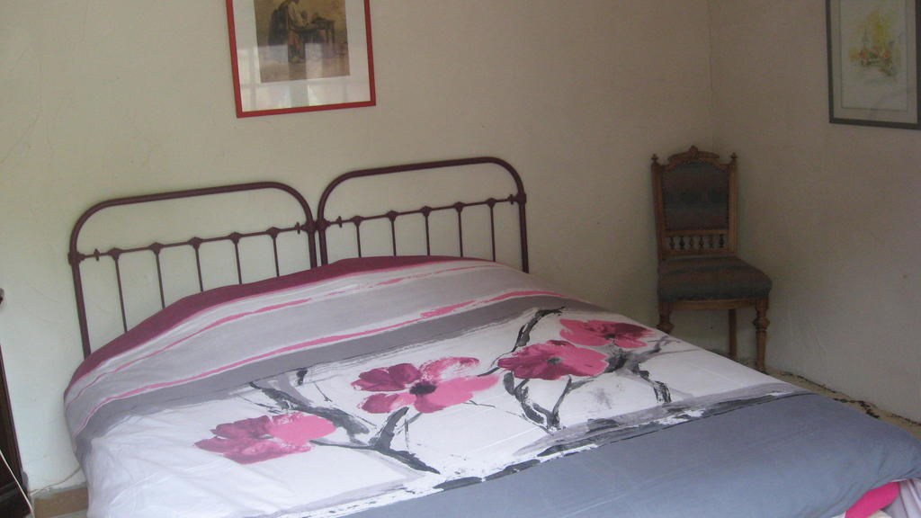 Chambre D'Hotes Oeuil De Bouc Madiran Habitación foto